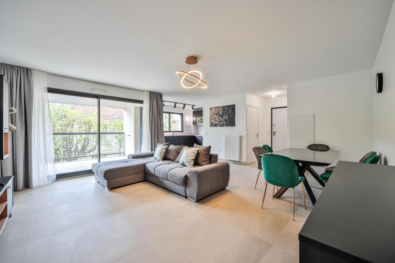Chennevières-sur-Marne Blue Nights Appartements 71 מראה חיצוני תמונה